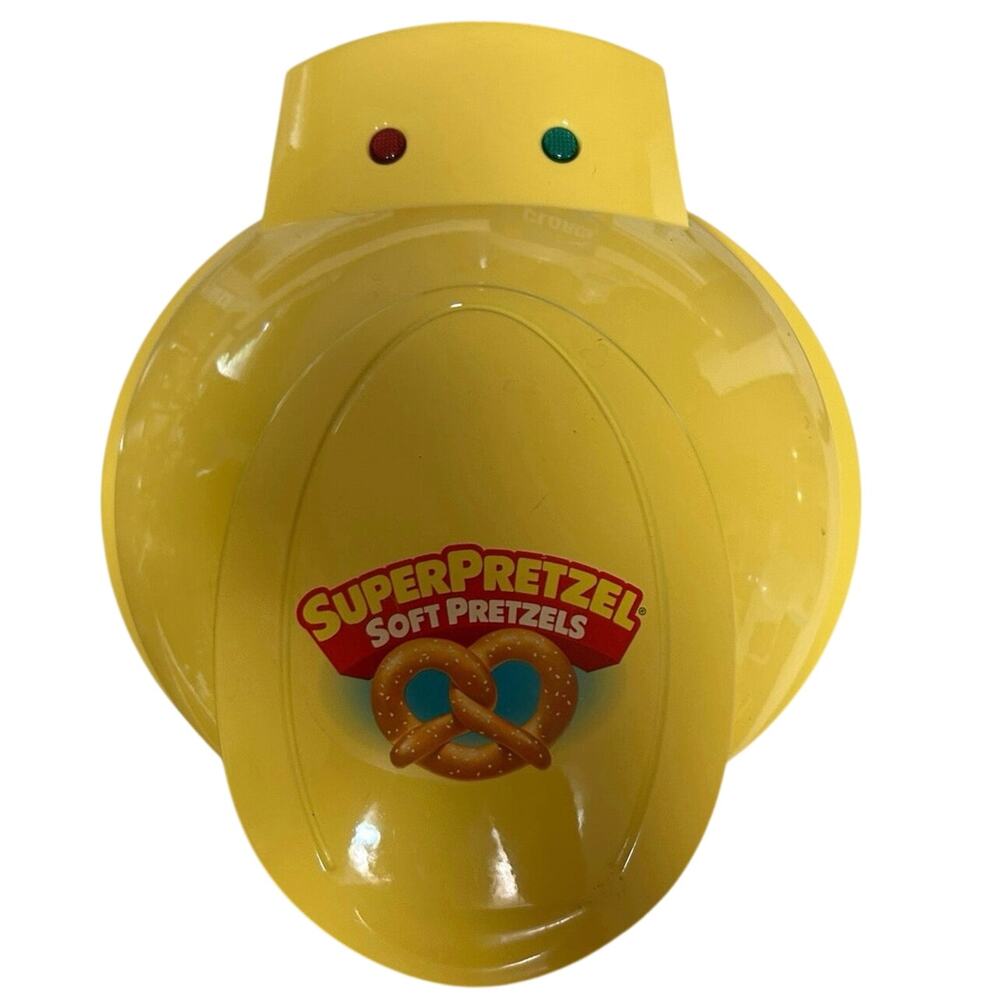 SuperPretzel Soft Pretzel Maker Electric Smart Planet AC 120V 60VHz 1000W Yellow